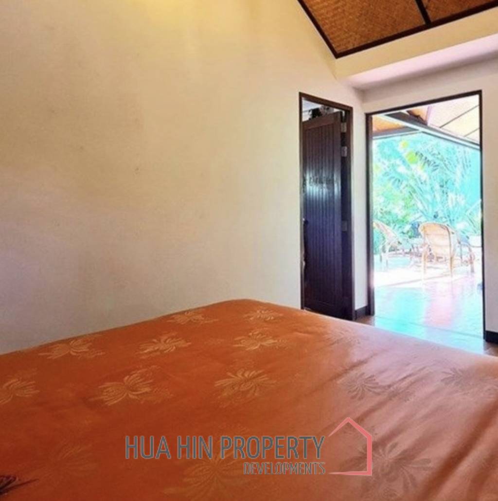 VILLA VISTA : 3 bed Balinese style villa