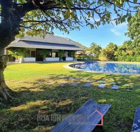 VILLA VISTA : 3 bed Balinese style villa