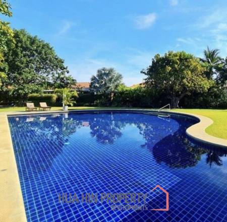 VILLA VISTA : 3 bed Balinese style villa