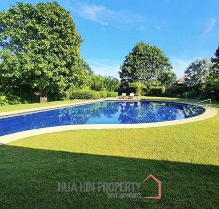 VILLA VISTA : 3 bed Balinese style villa