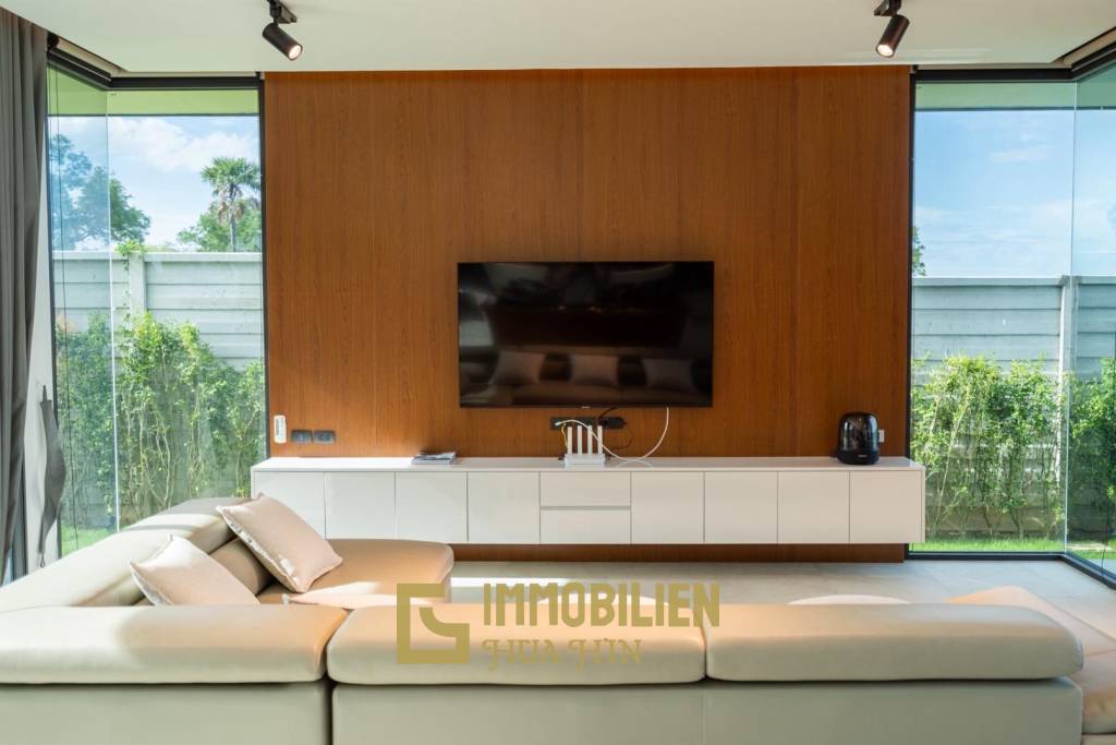 720 sqm Oceanfront Villa Prachuap Khiri Khan