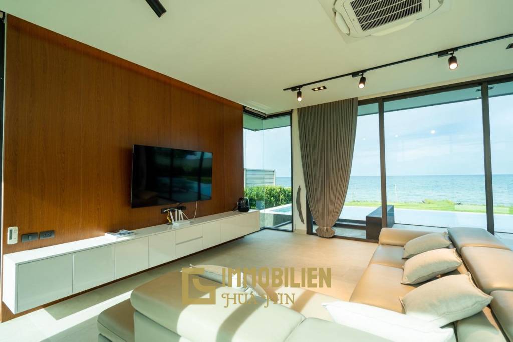 720 sqm Oceanfront Villa Prachuap Khiri Khan