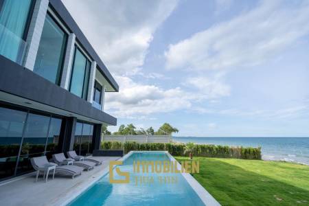 720 sqm Oceanfront Villa Prachuap Khiri Khan