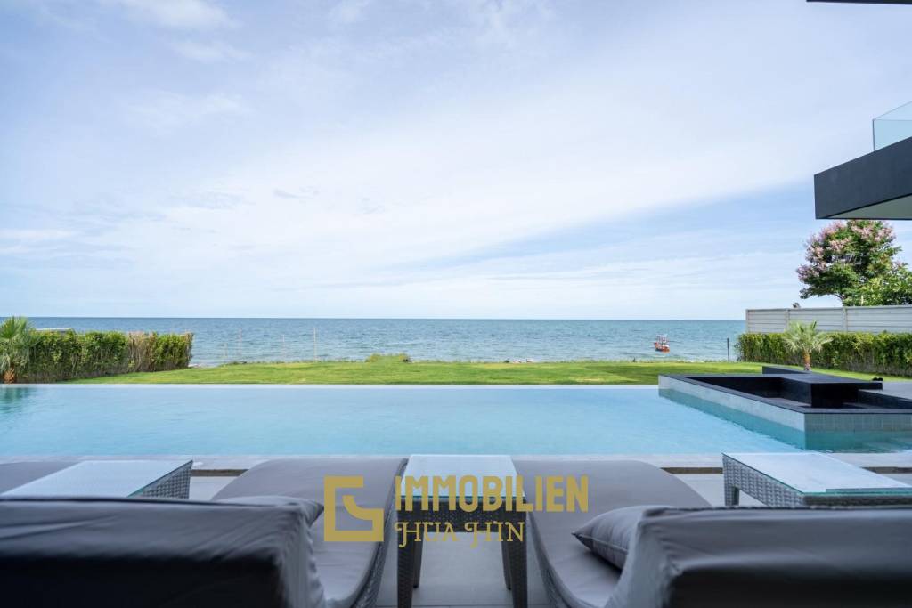 720 sqm Oceanfront Villa Prachuap Khiri Khan