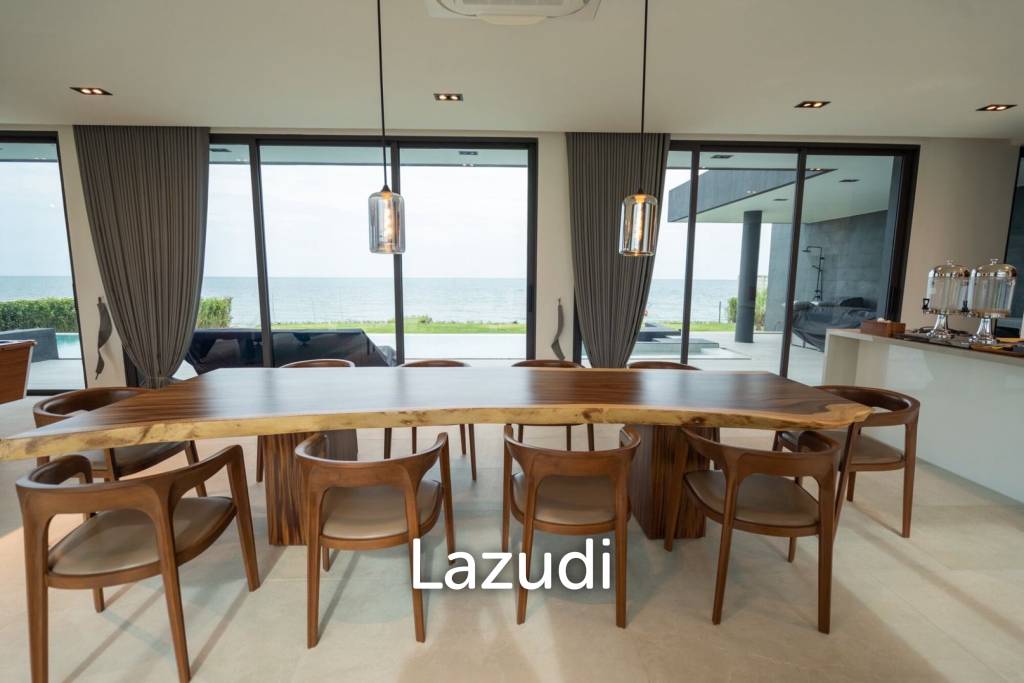 720 sqm Oceanfront Villa Prachuap Khiri Khan