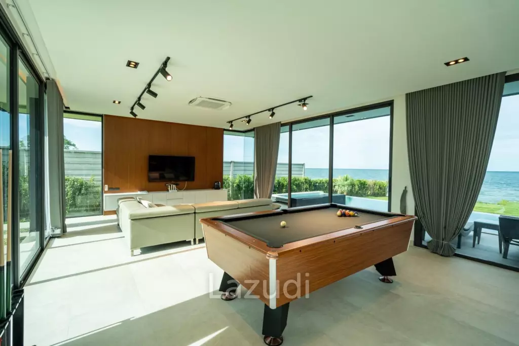 720 sqm Oceanfront Villa Prachuap Khiri Khan