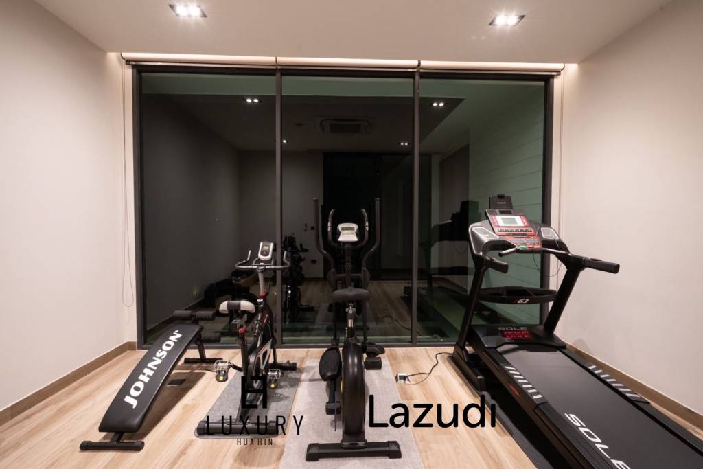 6,664 Kvm 5 Seng 6 Bad Villa for Salg