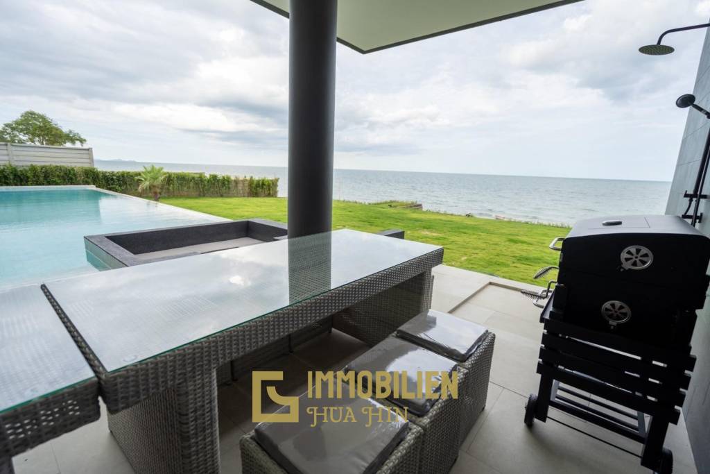 720 sqm Oceanfront Villa Prachuap Khiri Khan