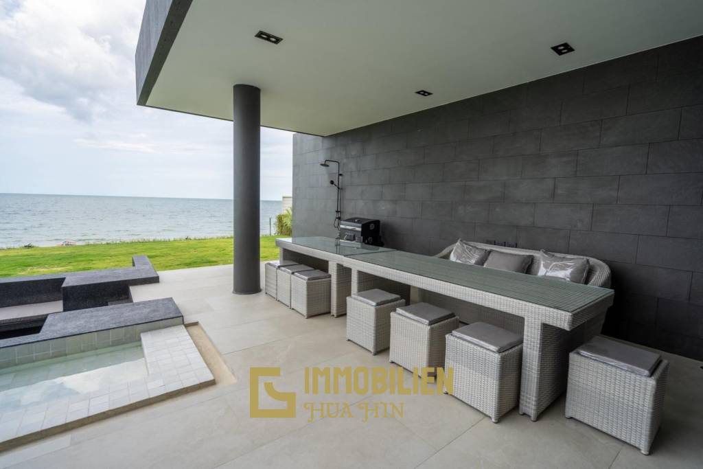 720 sqm Oceanfront Villa Prachuap Khiri Khan