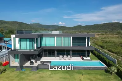 720 sqm Oceanfront Villa Prachuap Khiri Khan