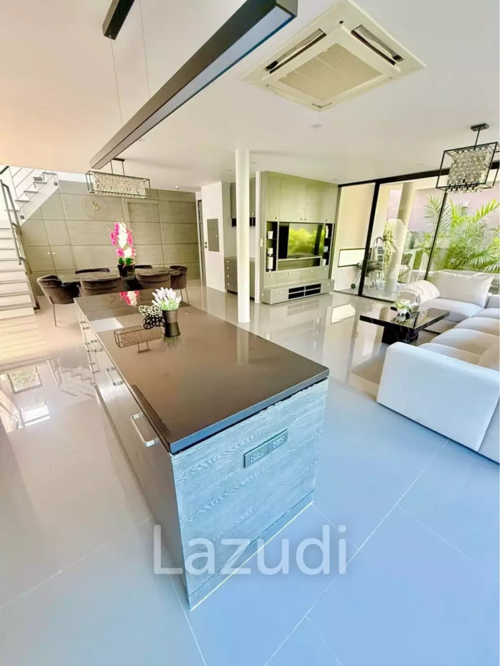 Modern 3-Bedroom Villa at Wallaya Pool Villas for Sale in Cherng Talay