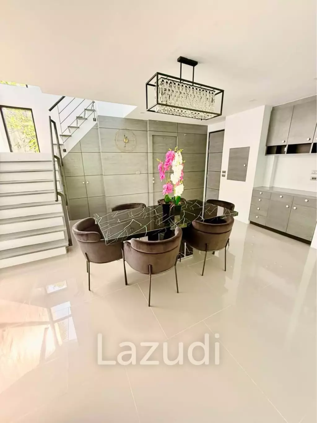 Modern 3-Bedroom Villa at Wallaya Pool Villas for Sale in Cherng Talay