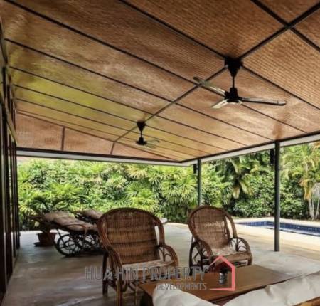 VILLA VISTA HUA HIN : 2 bed pool villa in Khao Tao