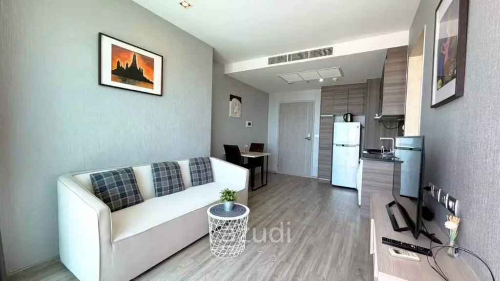 Modern Beachfront Living at Aeras Condominium Jomtien