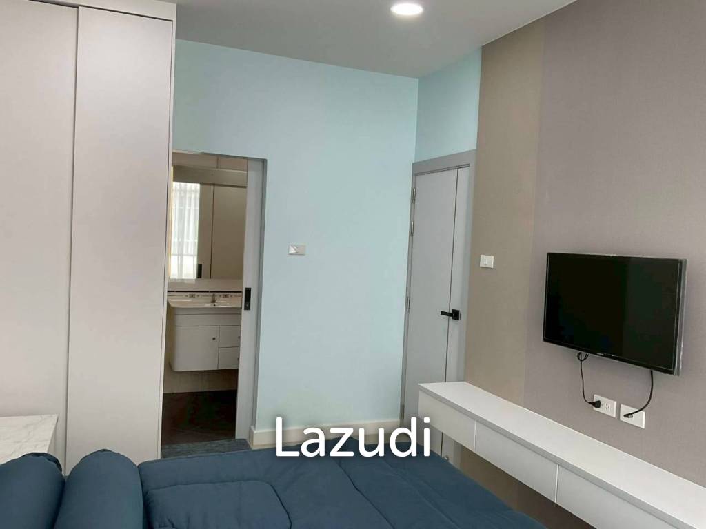 Newly Renovated 1-Bedroom at CC Condominium 1