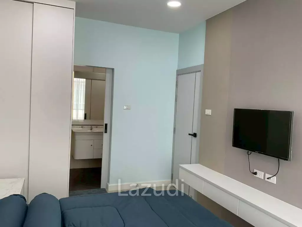 Newly Renovated 1-Bedroom at CC Condominium 1