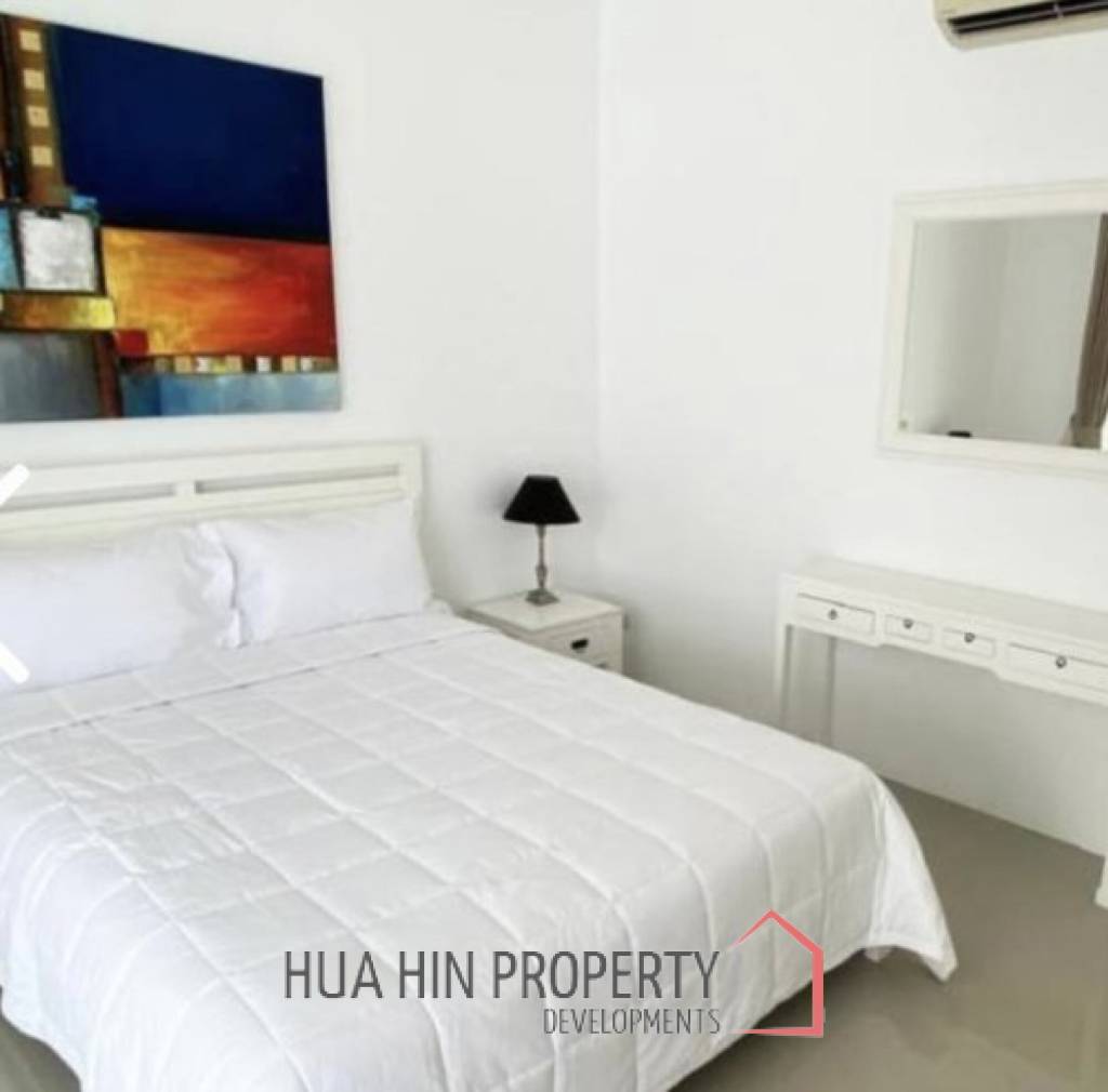 FACON HILL HUA HIN : 3 bed luxury pool villa