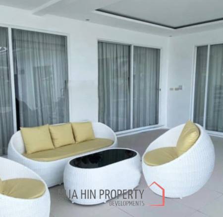 FACON HILL HUA HIN : 3 bed luxury pool villa