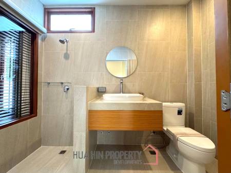 167 sqm Modern Pool Villa in Sam Roi Yot, Prachuap Khiri Khan