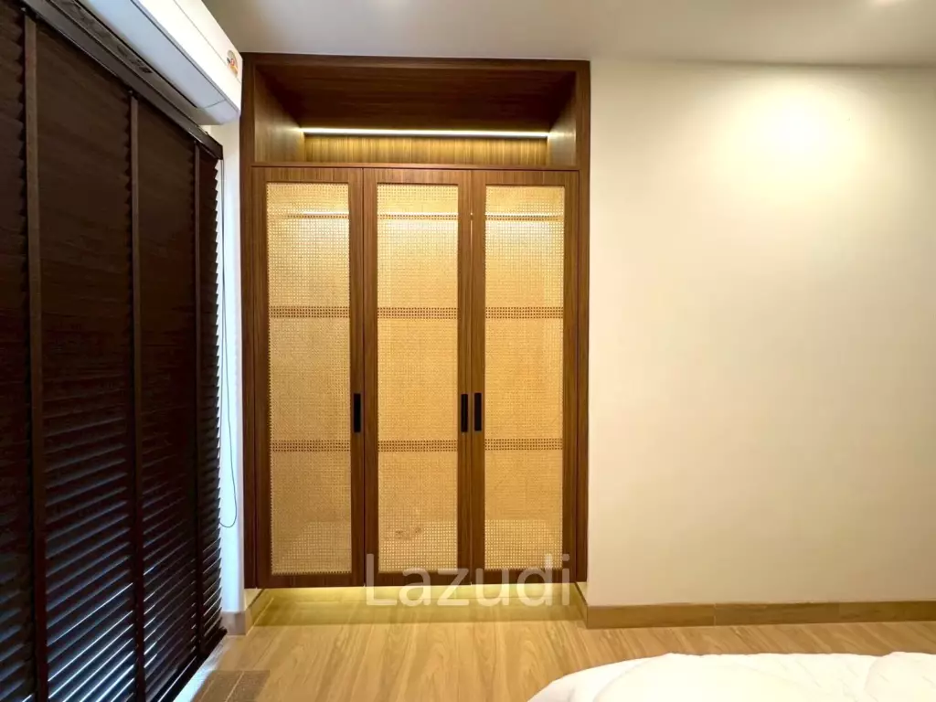 167 sqm Modern Pool Villa in Sam Roi Yot, Prachuap Khiri Khan