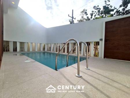 167 sqm Modern Pool Villa in Sam Roi Yot, Prachuap Khiri Khan