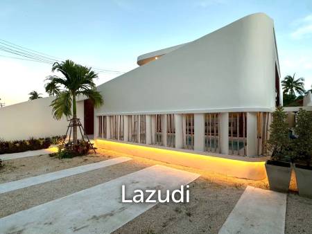 167 sqm Modern Pool Villa in Sam Roi Yot, Prachuap Khiri Khan