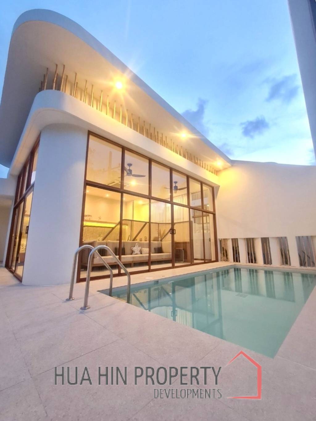 167 sqm Modern Pool Villa in Sam Roi Yot, Prachuap Khiri Khan