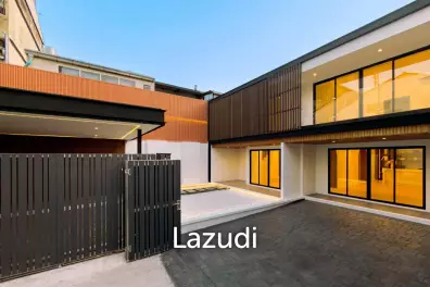 4 Bed Detached House For Sale in Sukhumvit 81