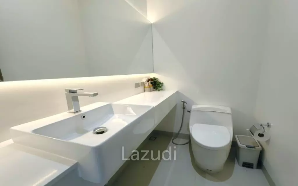 Brand New 3-Bedroom Pool Villa for Rent in Thalang