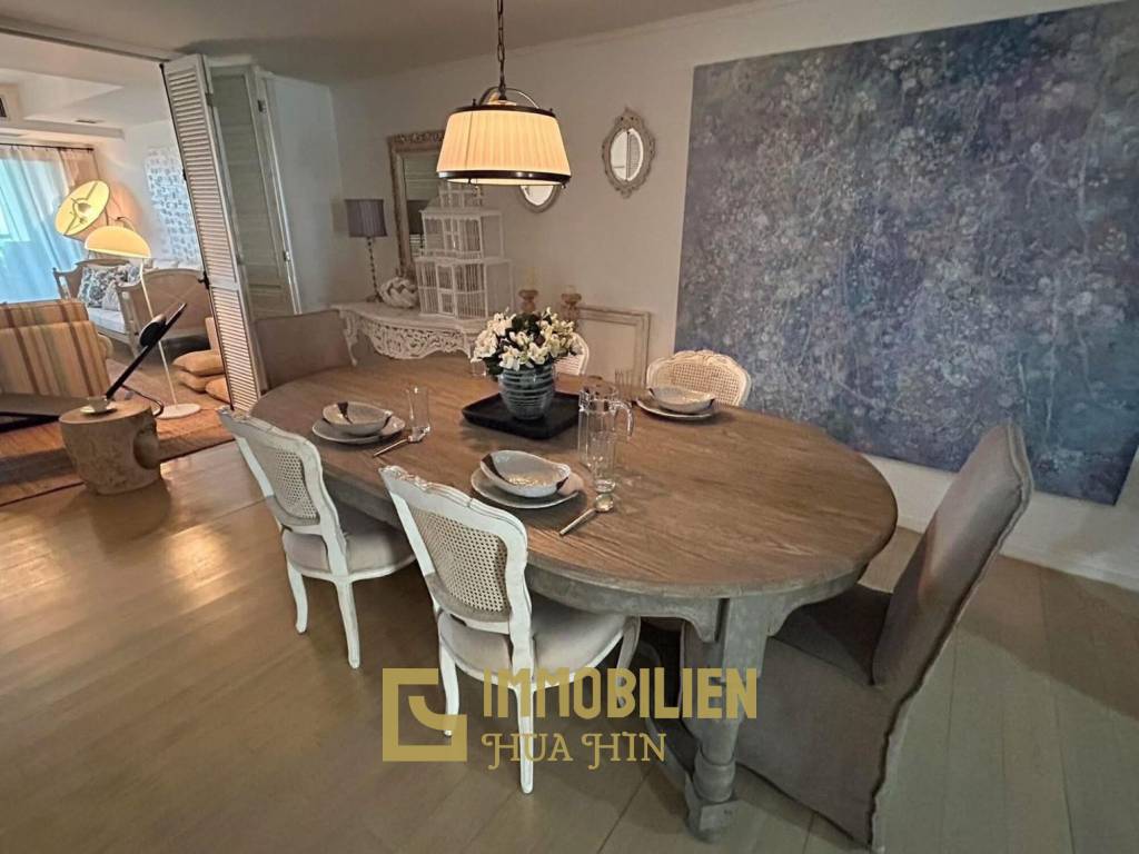 24. Stock / 147 qm Wohnfläche / 2 Schlafzimmer + 2 Bäder