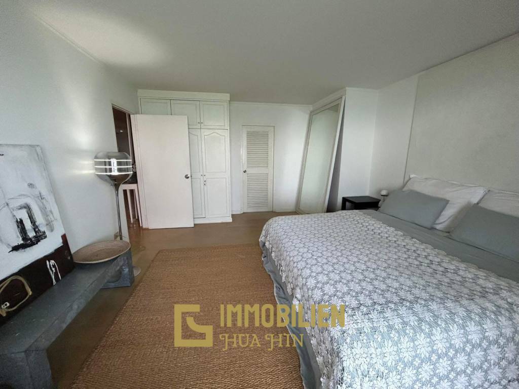 24. Stock / 147 qm Wohnfläche / 2 Schlafzimmer + 2 Bäder