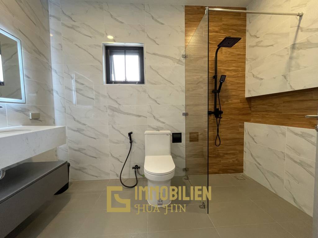 Emplacement calme / Système solaire de 15 kW / Piscine privée