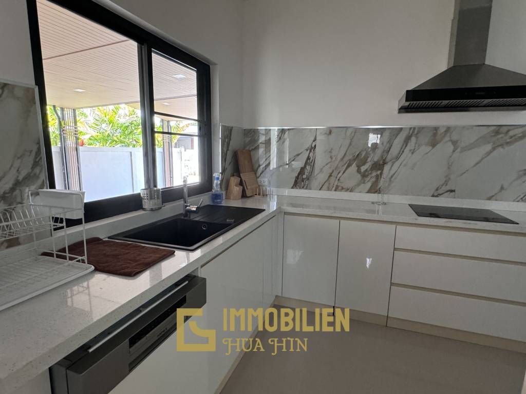 Emplacement calme / Système solaire de 15 kW / Piscine privée