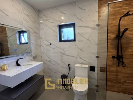 Emplacement calme / Système solaire de 15 kW / Piscine privée