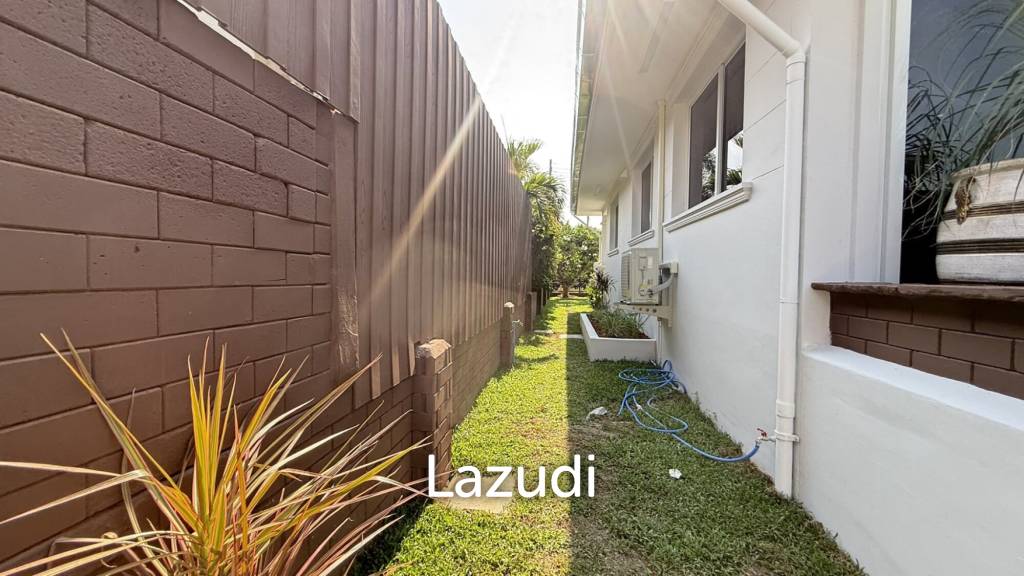 440 ตร.ม 3 เตียง 2 อาบน้ำ วิลล่า For ขาย