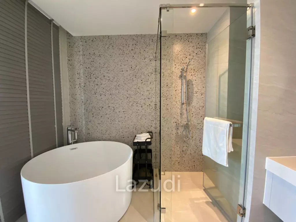VEHHA : 1 Bed Seaview Condo