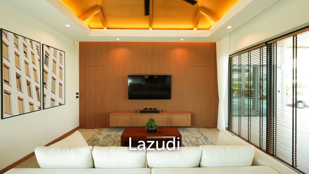 208 sqm modern pool villa in Nong Khae Hua Hin