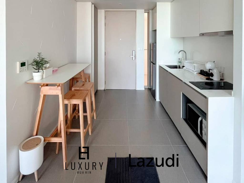 42 sqm Sea View Condo on 6th Floor in Veranda.