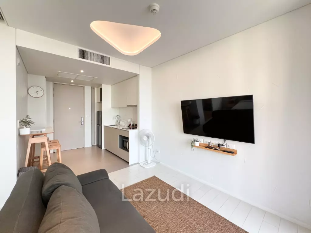 42 sqm Sea View Condo on 6th Floor in Veranda.
