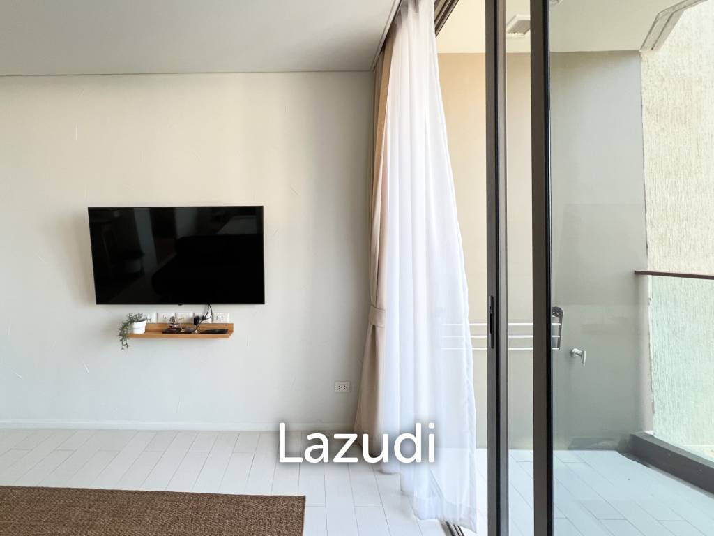 42 sqm Sea View Condo on 6th Floor in Veranda.
