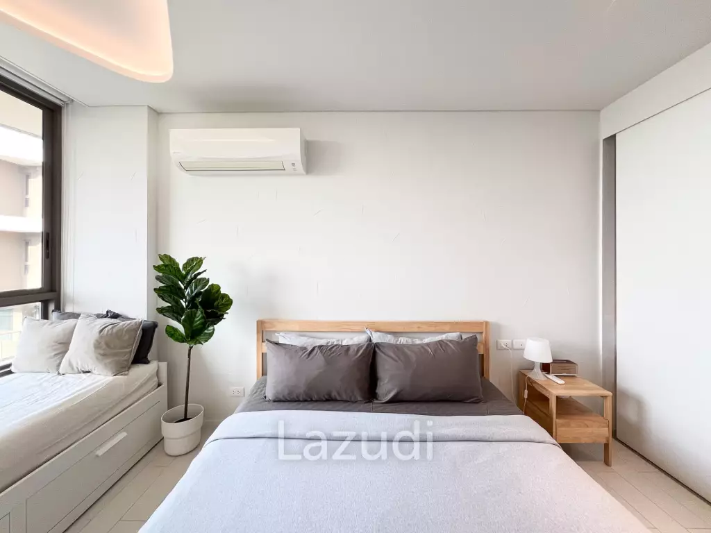 42 sqm Sea View Condo on 6th Floor in Veranda.