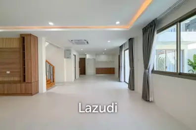 Newly Renovated 4-Bedroom Villa for Sale at Land and Houses Chalong