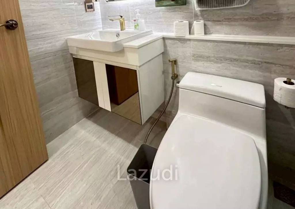 1 Bed 1 Bath 35 SQ.M. Dusit Grand Park 2