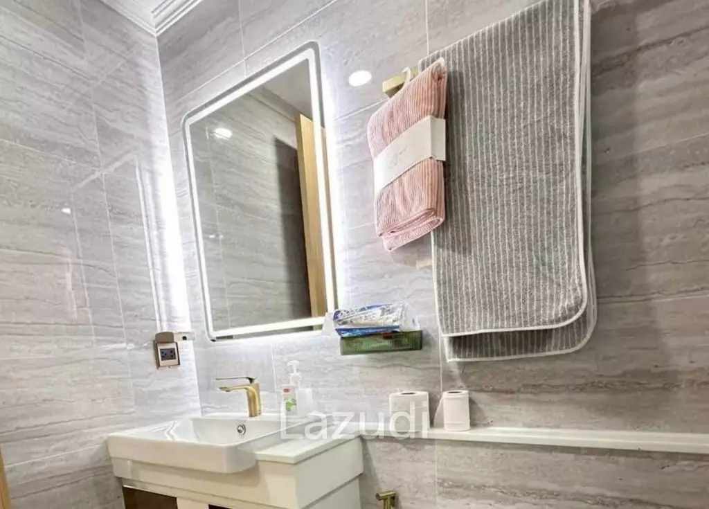 1 Bed 1 Bath 35 SQ.M. Dusit Grand Park 2
