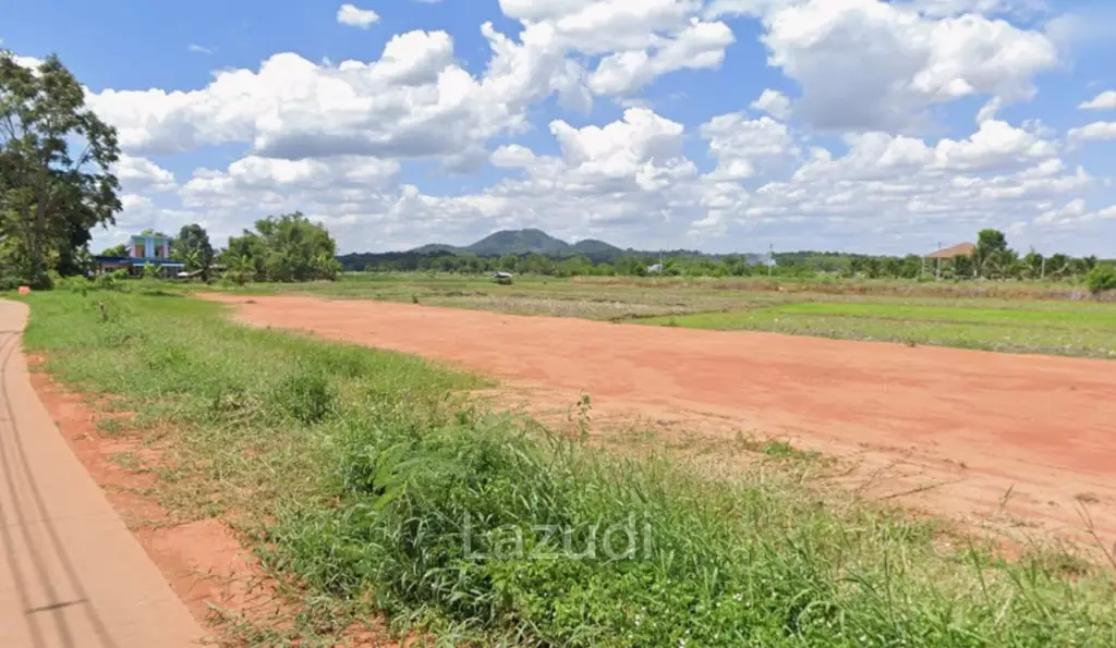 3.5 Rai Land for Sale With competitive price!! in Nang Lae