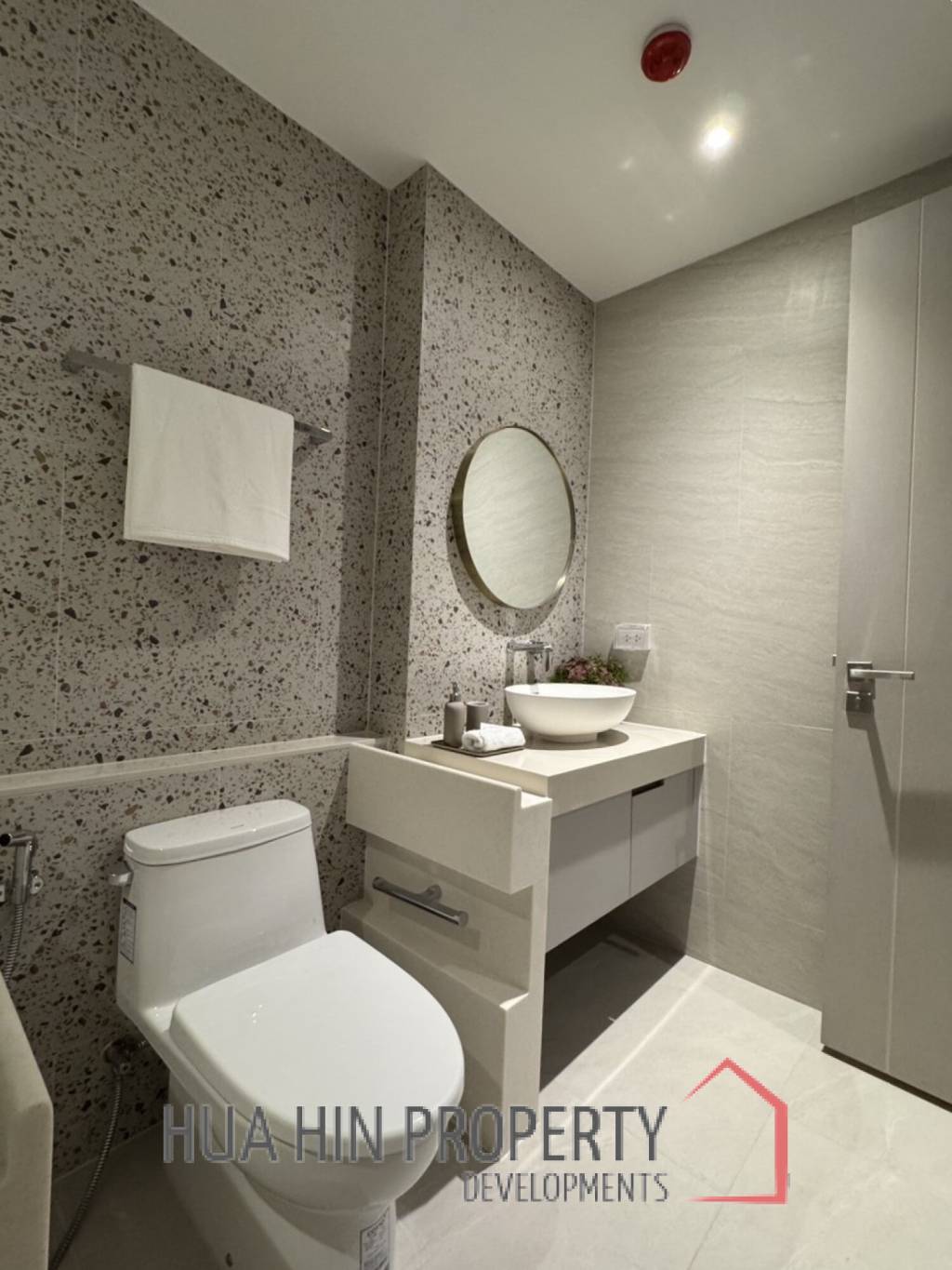 105.36 sqm modern condo at VEHHA Hua Hin, 2-bed on 8th floor