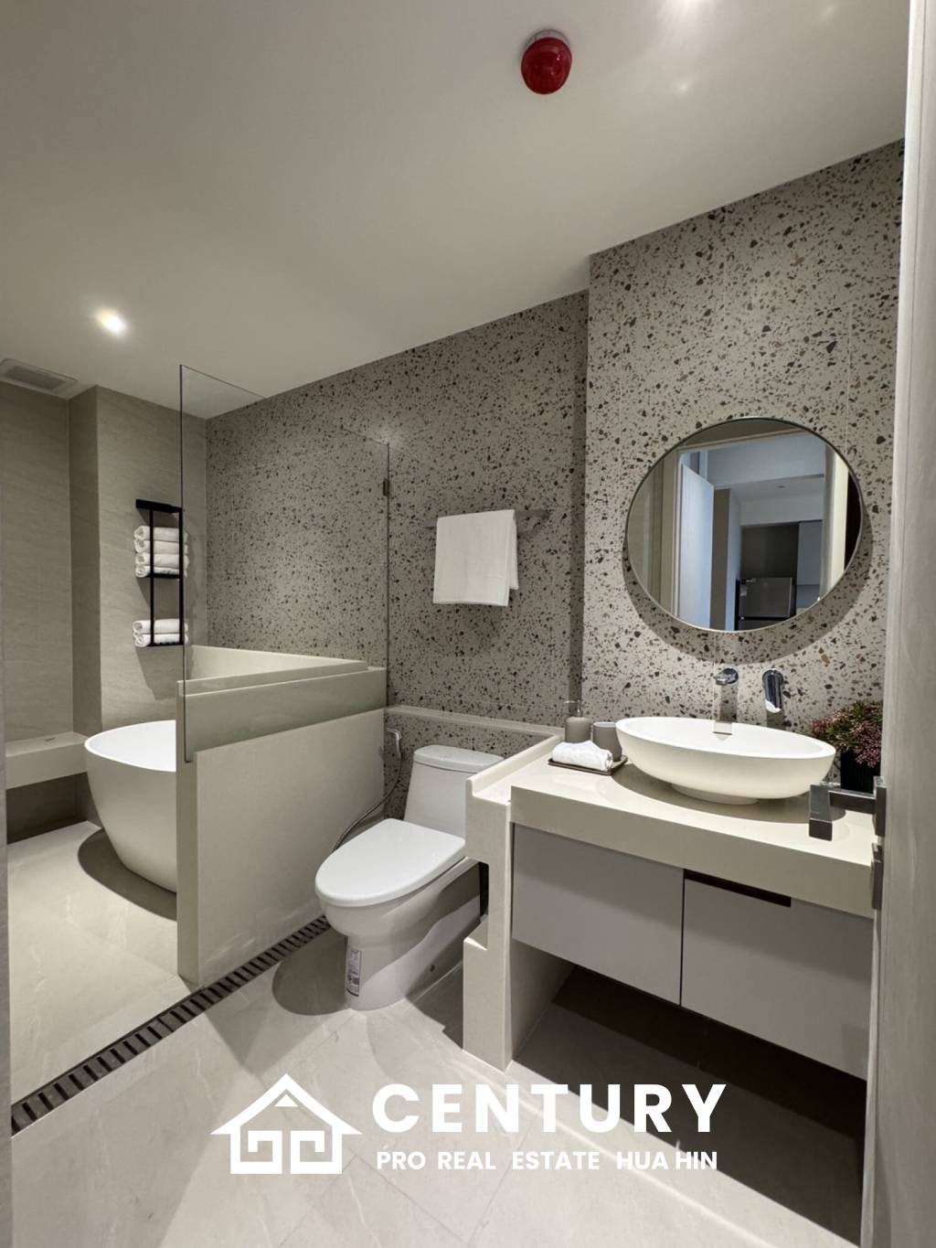 105 ตร.ม 2 เตียง 2 อาบน้ำ คอนโดมิเนียม For ขาย