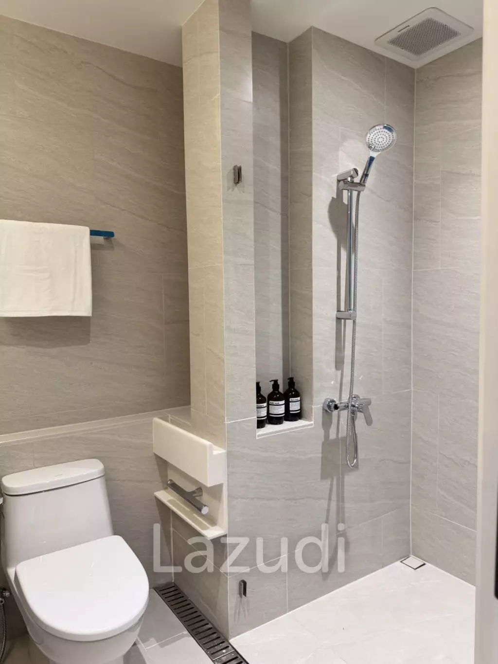 105.36 sqm modern condo at VEHHA Hua Hin, 2-bed on 8th floor
