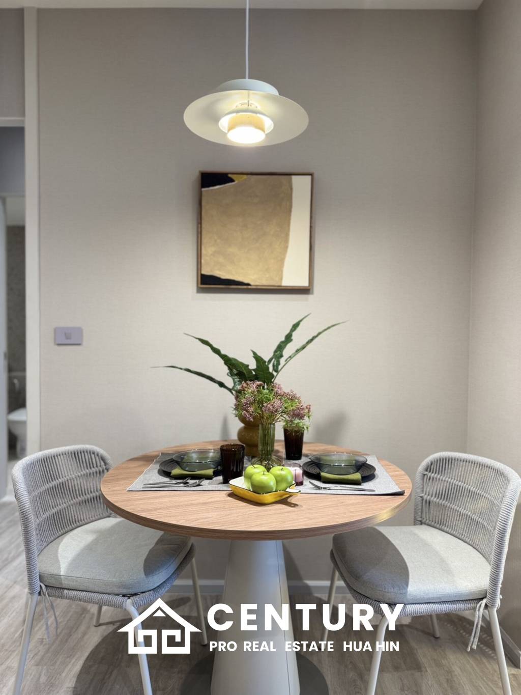 105 ตร.ม 2 เตียง 2 อาบน้ำ คอนโดมิเนียม For ขาย