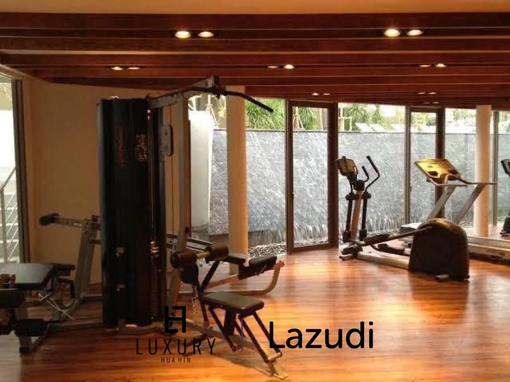 Poolside 2 bedroom condo at Baan SanKraam Cha-Am